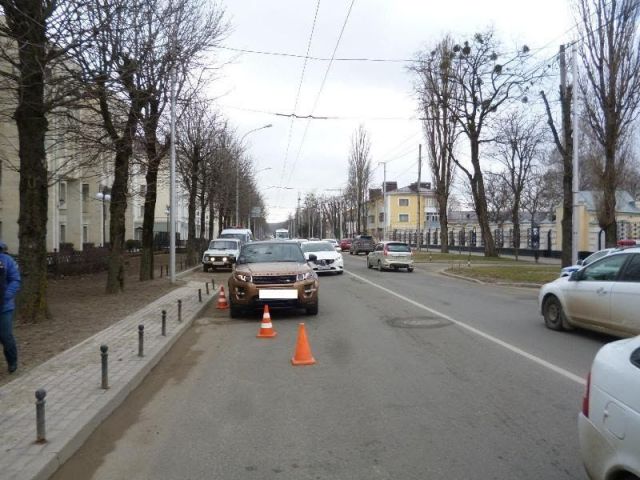 В Ставрополе пенсионерка сбила молодого человека В Ставрополе пенсионерка сбила молодого человека