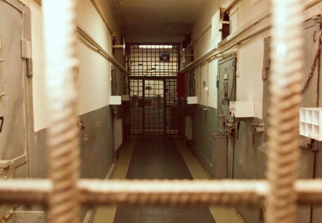 Осуждённый ставрополец напал на сотрудника колонии с лезвием Осуждённый ставрополец напал на сотрудника колонии с лезвием