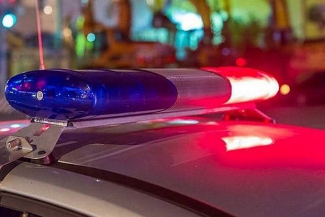 В Ставрополе водитель с признаками опьянения залез на крышу автомобиля В Ставрополе водитель с признаками опьянения залез на крышу автомобиля