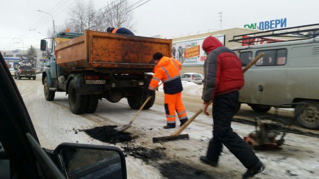 Администрация Ставрополя: Для ремонта дорог зимой применяются специальные материалы Администрация Ставрополя: Для ремонта дорог зимой применяются специальные материалы