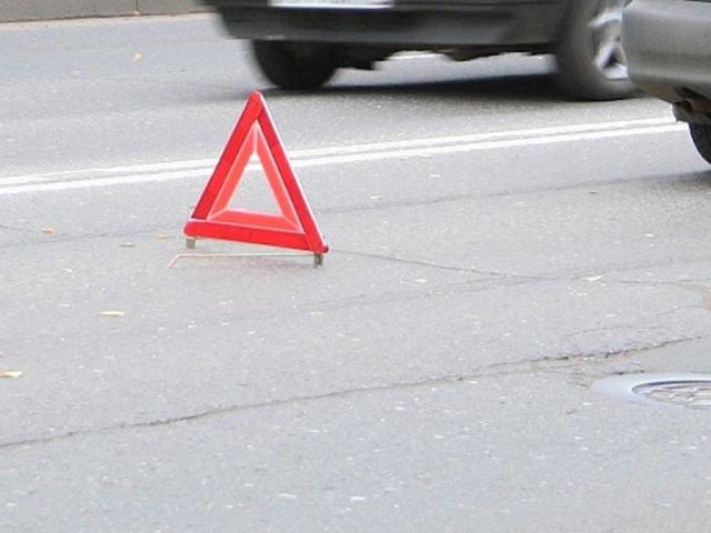 На Ставрополье перевернулся минивэн, есть пострадавшие На Ставрополье перевернулся минивэн, есть пострадавшие