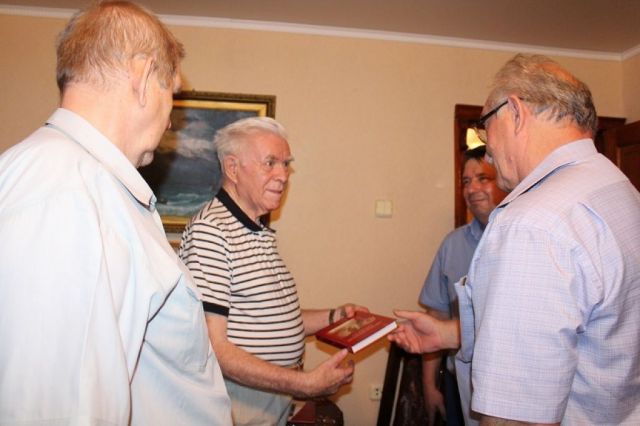 Владимир Путин поздравил жителя Ставрополья Владимира Кузнецова с 90-летием Владимир Путин поздравил жителя Ставрополья Владимира Кузнецова с 90-летием