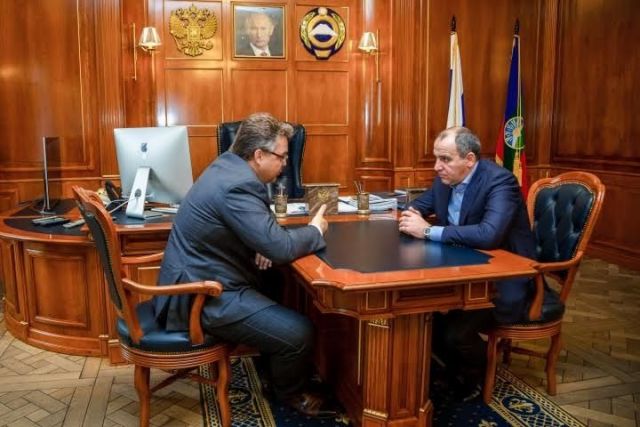 Глава Ставрополья совершил визит в Карачаево-Черкесию Глава Ставрополья совершил визит в Карачаево-Черкесию