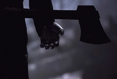 Житель Ставрополя пришел требовать зарплату с топором Житель Ставрополя пришел требовать зарплату с топором