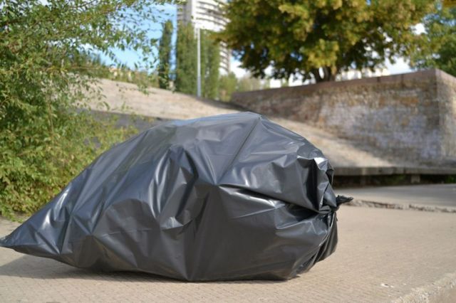 В одном из дворов Ставрополя обнаружили подозрительный пакет В одном из дворов Ставрополя обнаружили подозрительный пакет