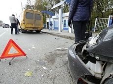 В Ставрополе столкнулись маршрутка и "Шевроле" В Ставрополе столкнулись маршрутка и "Шевроле"