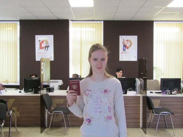 В МФЦ Изобильного выданы первые биометрические паспорта В МФЦ Изобильного выданы первые биометрические паспорта