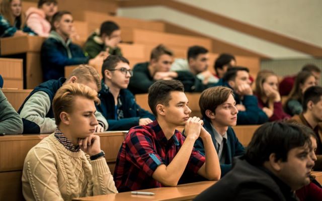 Студенты Ставропольского края смогут учиться очно Студенты Ставропольского края смогут учиться очно
