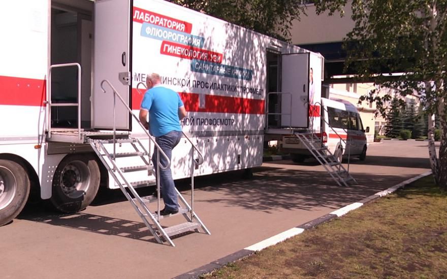 Медики из краевой клинической больницы посетили Благодарненский округ