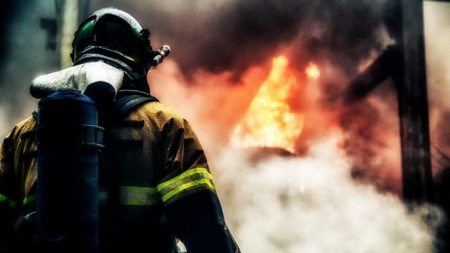 Ставропольская семья лишилась дома и всех документов из-за пожара Ставропольская семья лишилась дома и всех документов из-за пожара