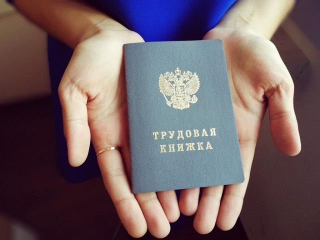 Более тысячи ставропольцев получили возможность заработать на общественных и временных работах Более тысячи ставропольцев получили возможность заработать на общественных и временных работах