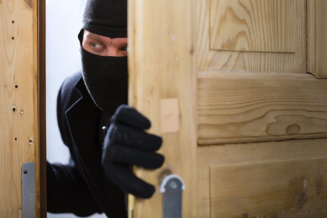 В Ставрополе квартирант-рецидивист продал технику и мебель хозяина В Ставрополе квартирант-рецидивист продал технику и мебель хозяина
