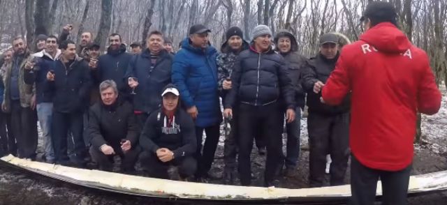 Ставропольчане приготовили шестиметровый люля-кебаб Ставропольчане приготовили шестиметровый люля-кебаб
