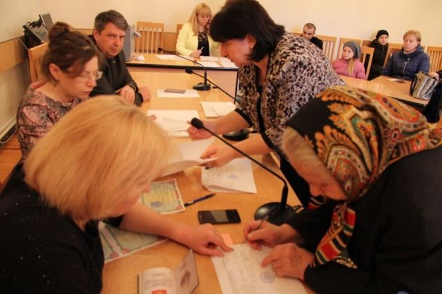 Новая партия жилищных сертификатов для пострадавших от весеннего паводка пришла в Минводы Новая партия жилищных сертификатов для пострадавших от весеннего паводка пришла в Минводы