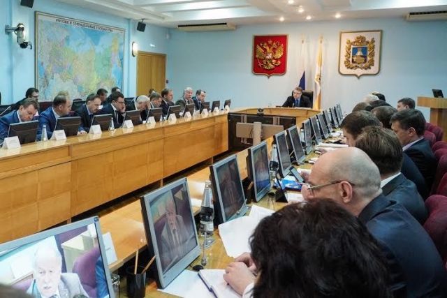 Губернатор Ставрополья потребовал разобраться в начислении платежей за тепло Губернатор Ставрополья потребовал разобраться в начислении платежей за тепло
