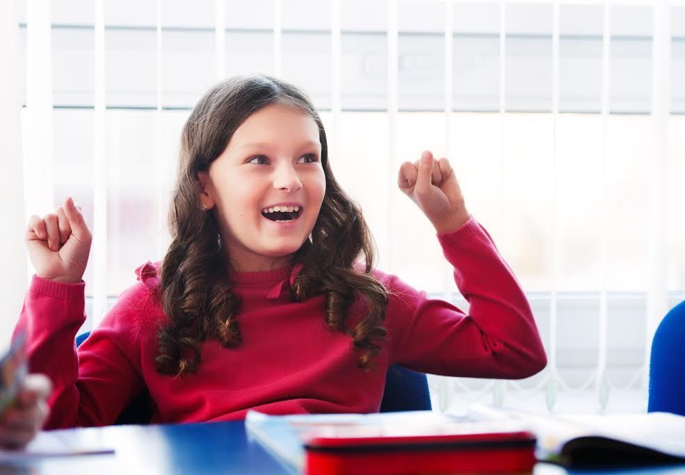 Преподаватели школы языков International House приглашают детей 9-15 лет на бесплатные занятия