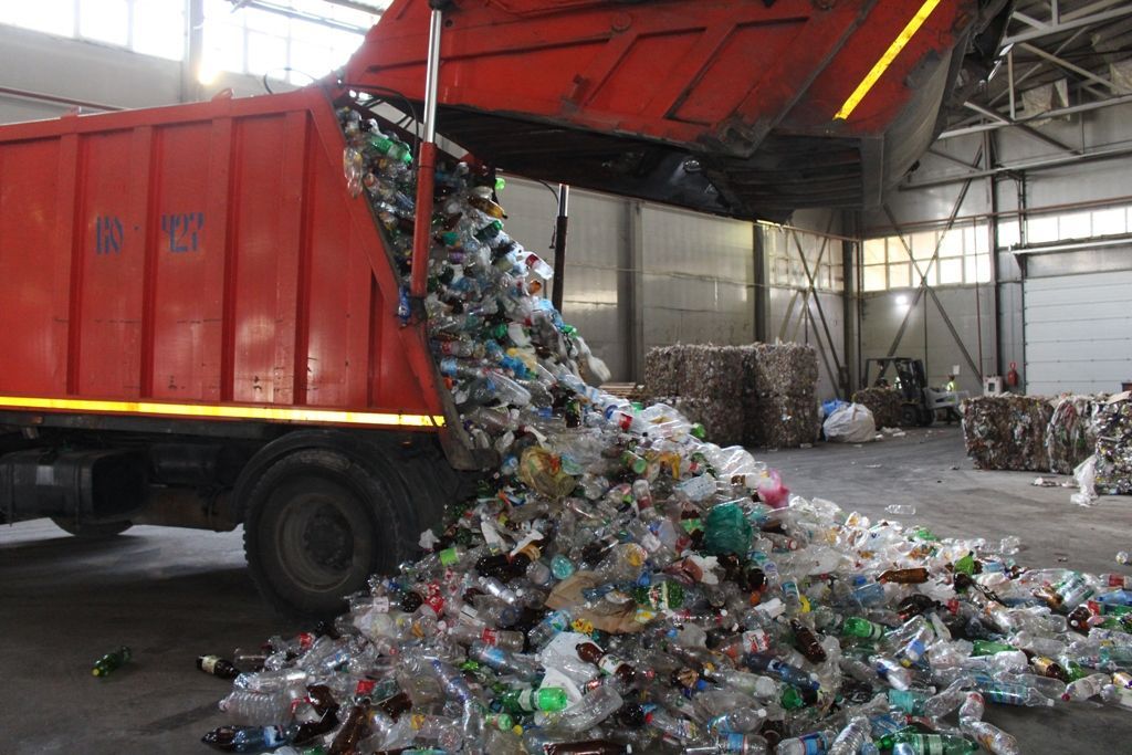 В МинЖКХ Ставрополья рассказали, к чему приведёт запрет производства 3 видов пластиковой тары с сентября