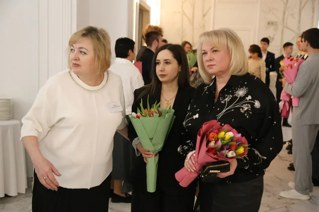 Глава Ставрополя поздравил с наступающим 8 Марта матерей и вдов героев СВО