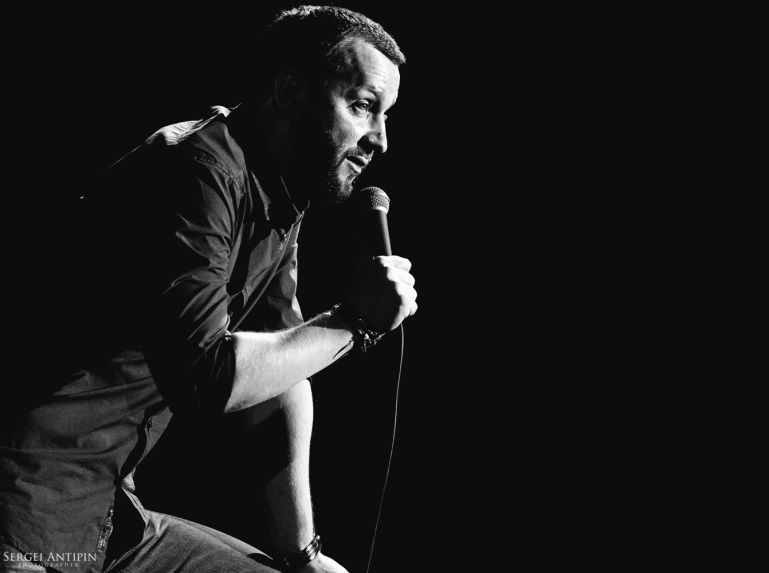 24 сентября в Ставрополе состоится стендап-концерт резидента Comedy Club Руслана Белого