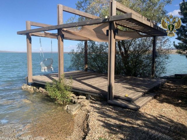 Бизнесмена оштрафовали за незаконную базу отдыха на берегу Сенгилеевского водохранилища