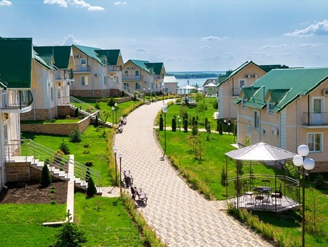 Гостиничный комплекс «Золотые пески» приглашает провести каникулы всей семьей