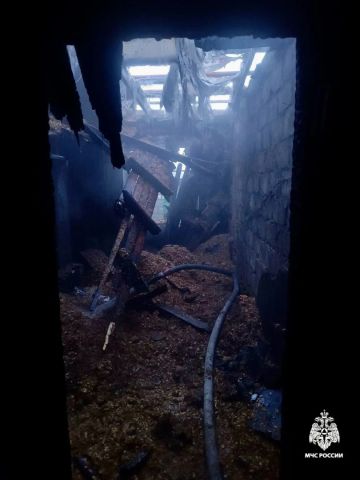 Пожар почти уничтожил жилой дом в нижней части Ставрополя