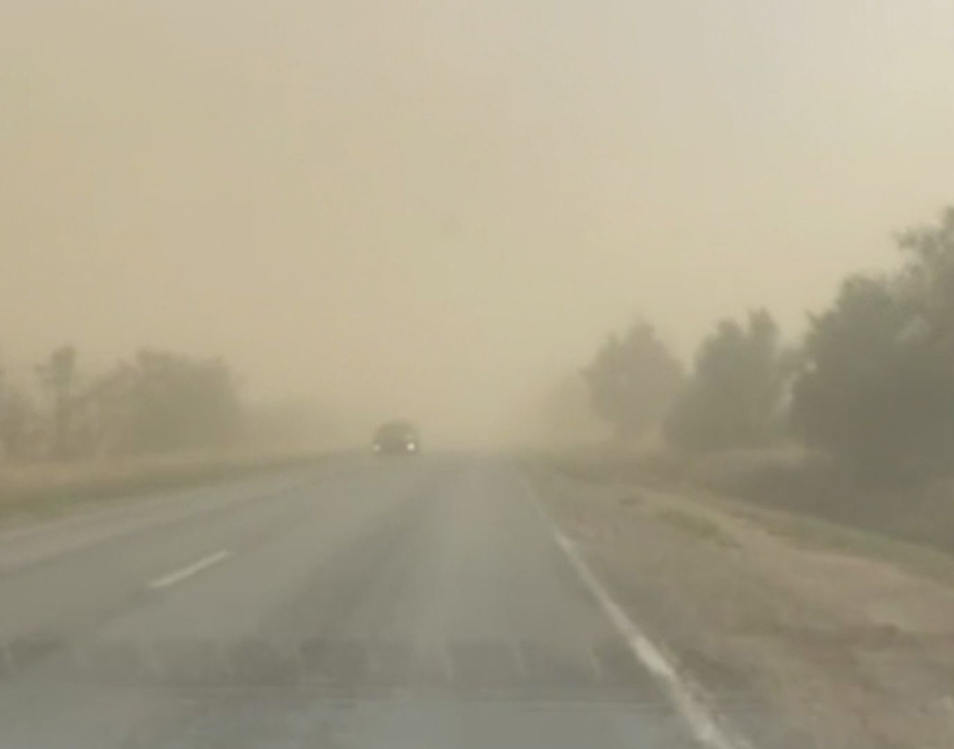 Пыльная буря накрыла территорию Ставрополья