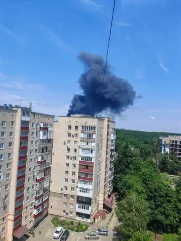 Сильный пожар случился на северо-западе Ставрополя