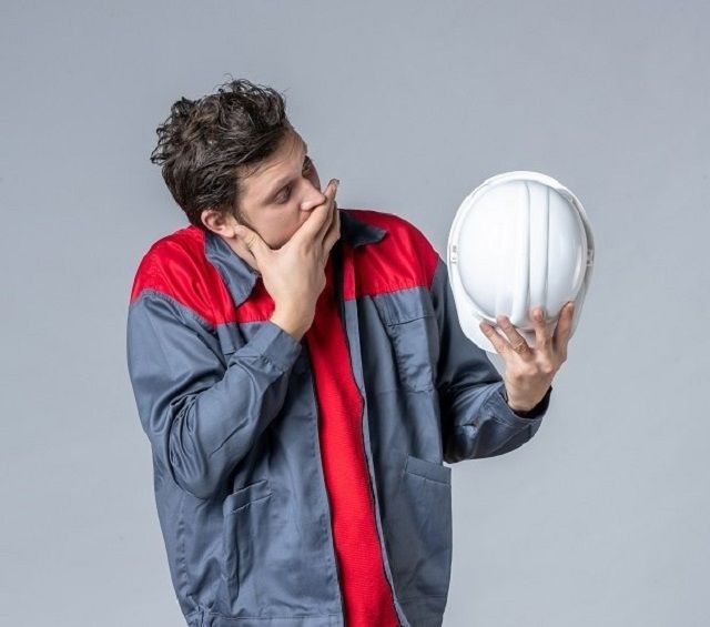 Ставропольского работодателя проверят за скрытую травму рабочего и зарплату ниже МРОТ