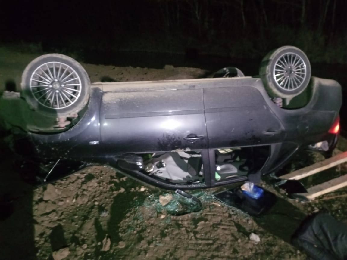 На Ставрополье при опрокидывании авто пострадали непристегнутые пассажирки