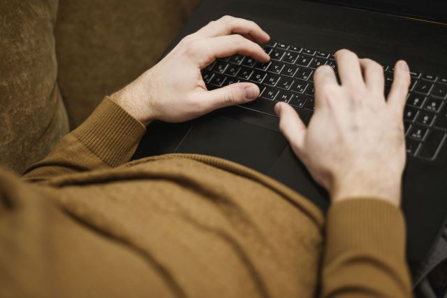 Ставропольца оштрафовали на 300 тыс. за комментарий в соцсети