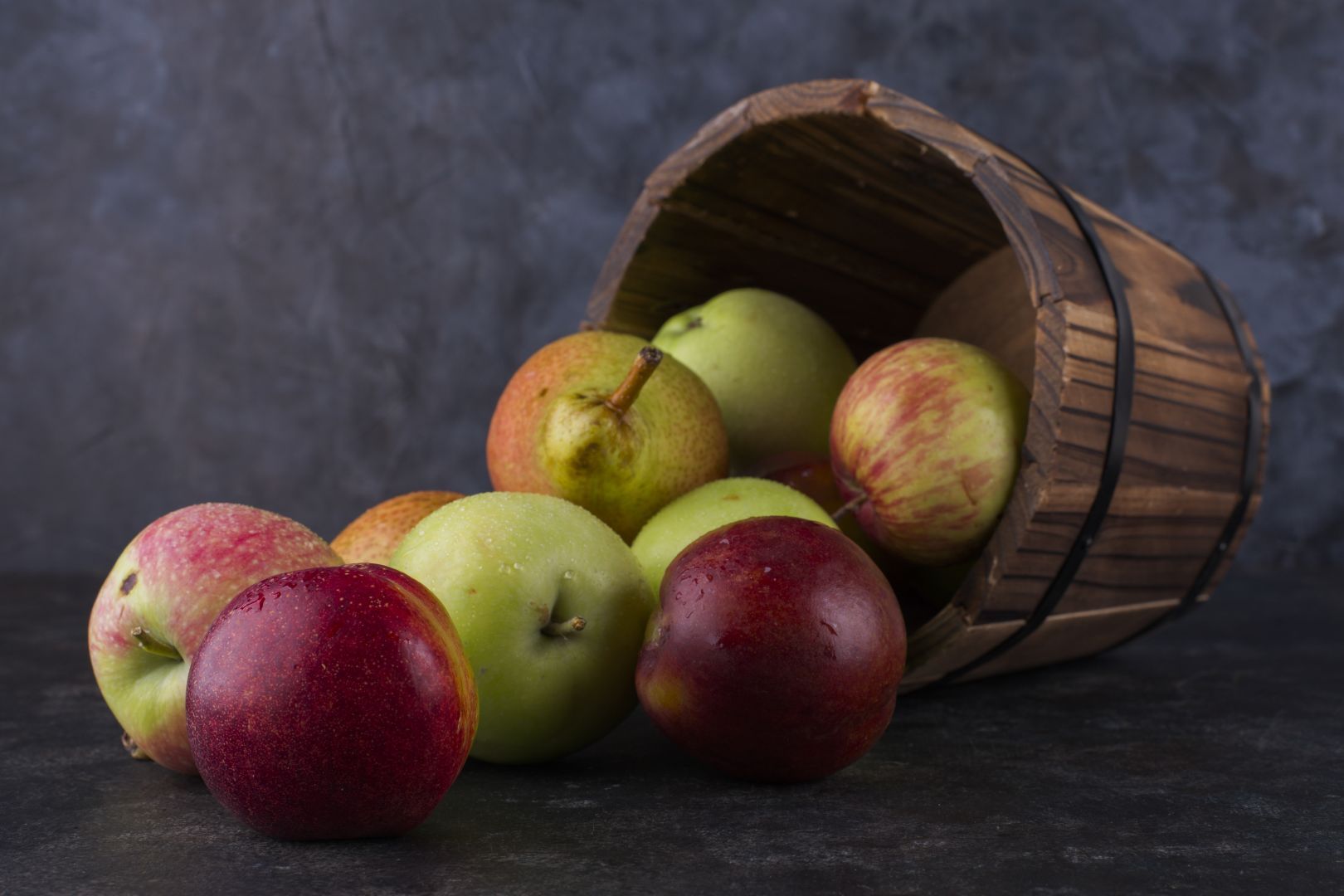 На Ставрополье не дали продать свыше 300 кг сомнительных овощей и фруктов