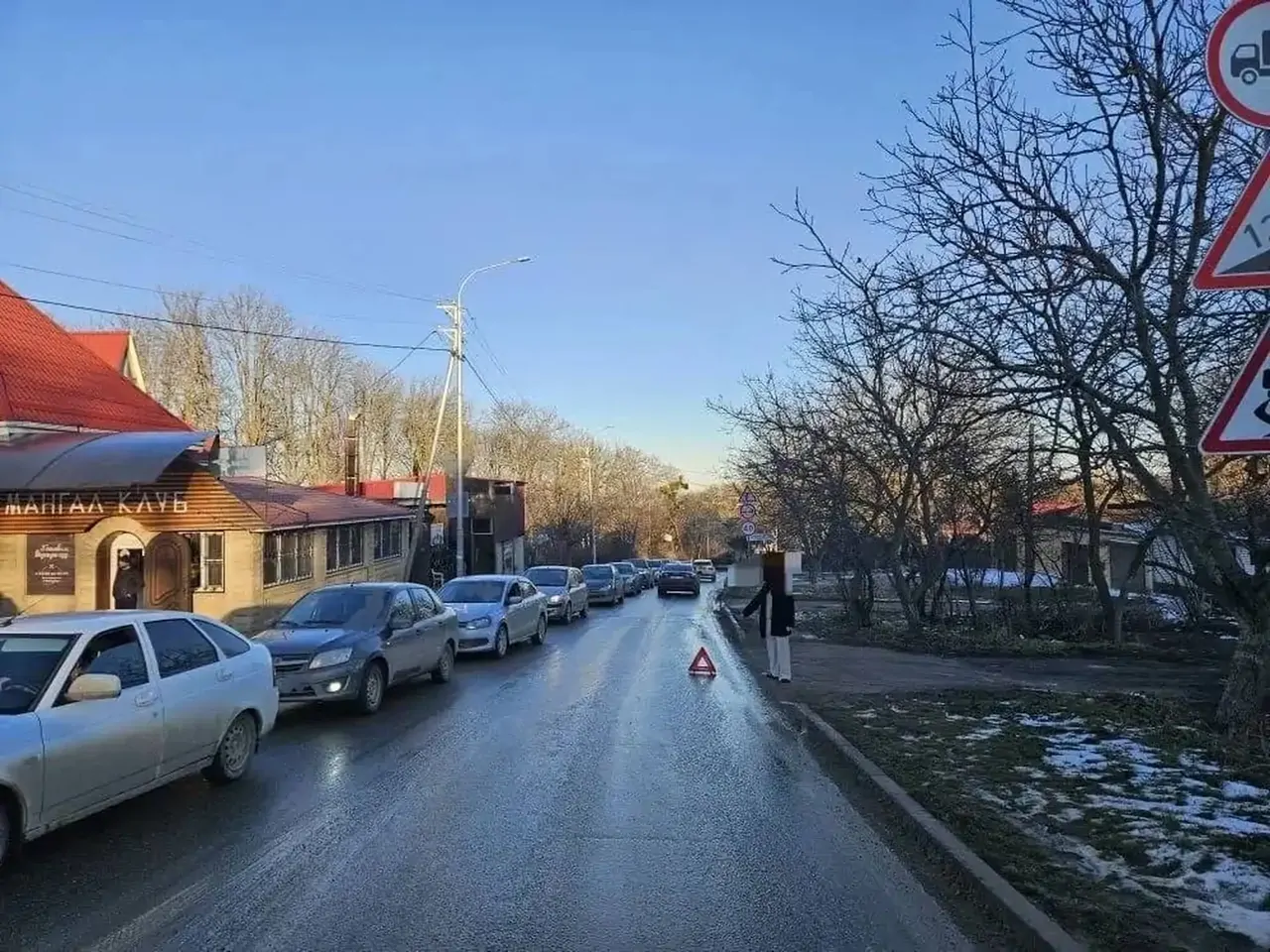 Иномарка наехала на юную ставропольчанку