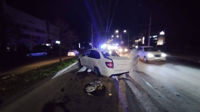 Лихач спровоцировал ДТП в Ставрополе