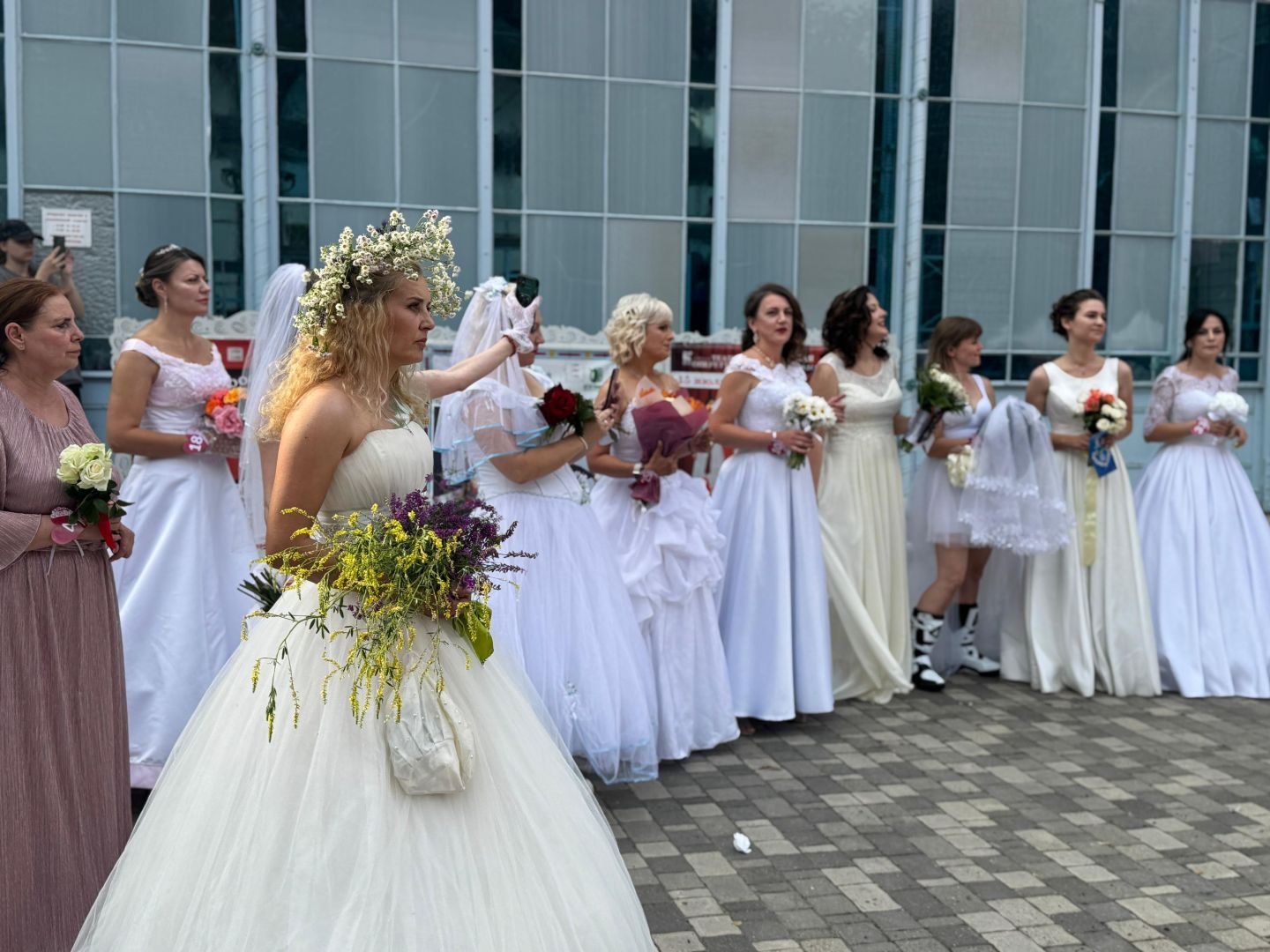 Почти 40 участниц собрал забег невест в Железноводске