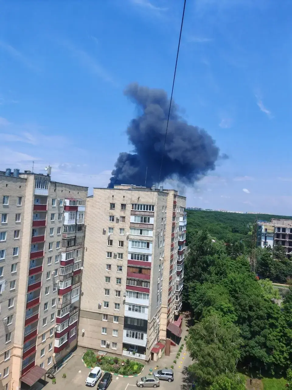 Сильный пожар случился на северо-западе Ставрополя