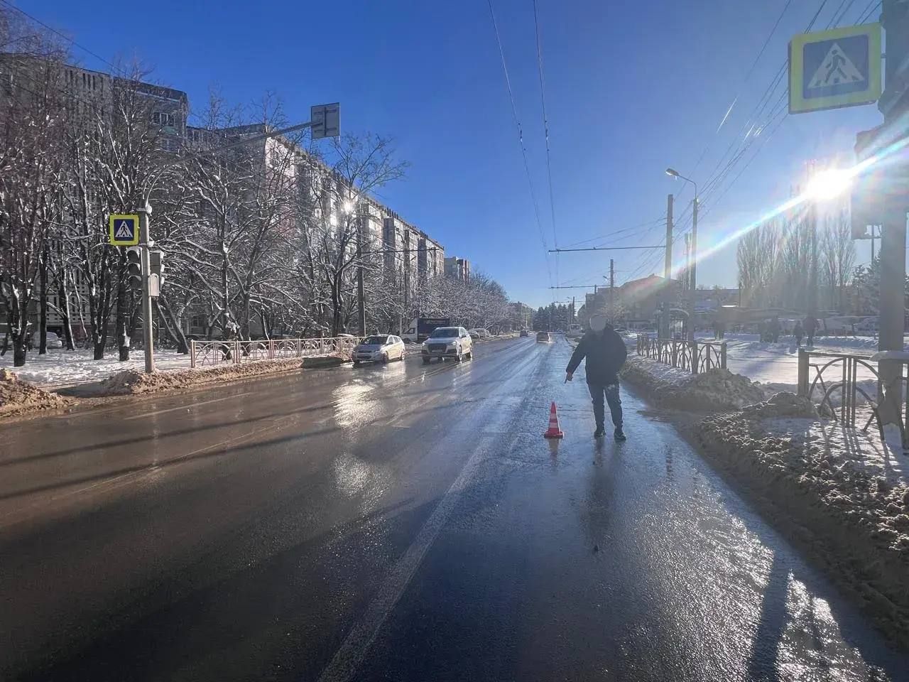 В Ставрополе на пешеходном переходе сбили женщину
