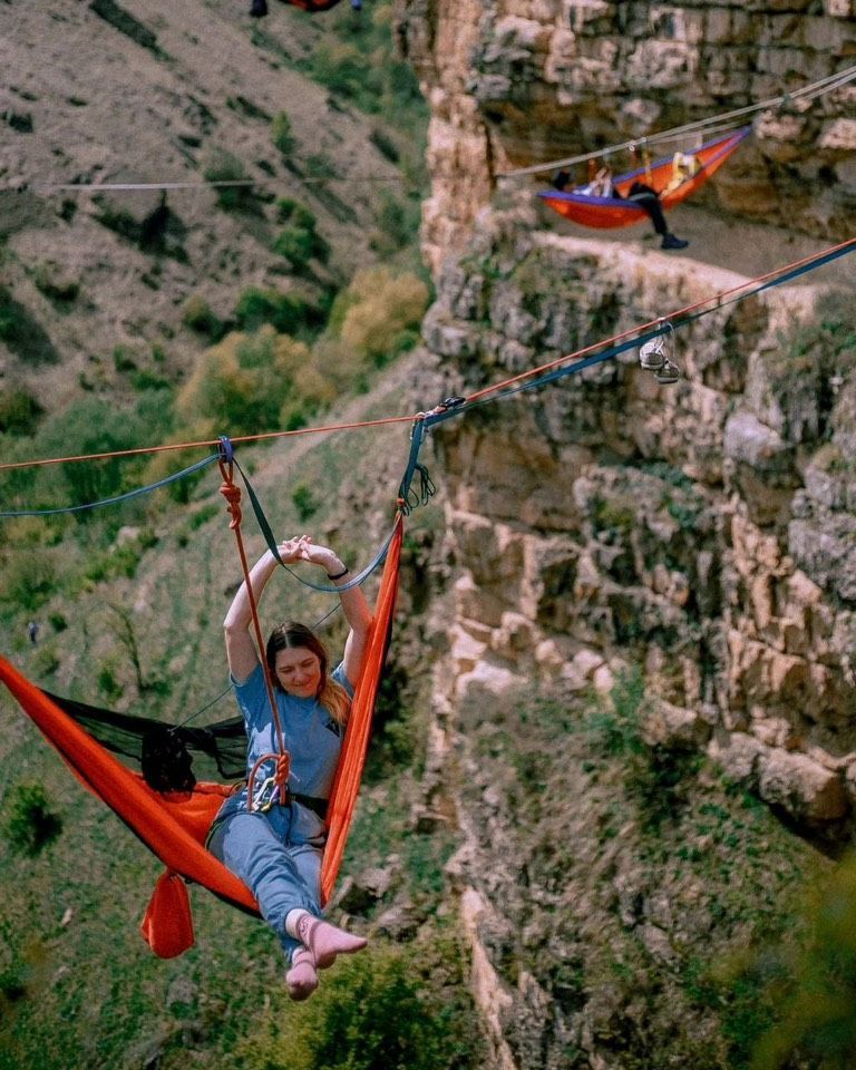 Более 330 экстремалов соберёт фестиваль хайлайна и скалолазания в Кисловодске