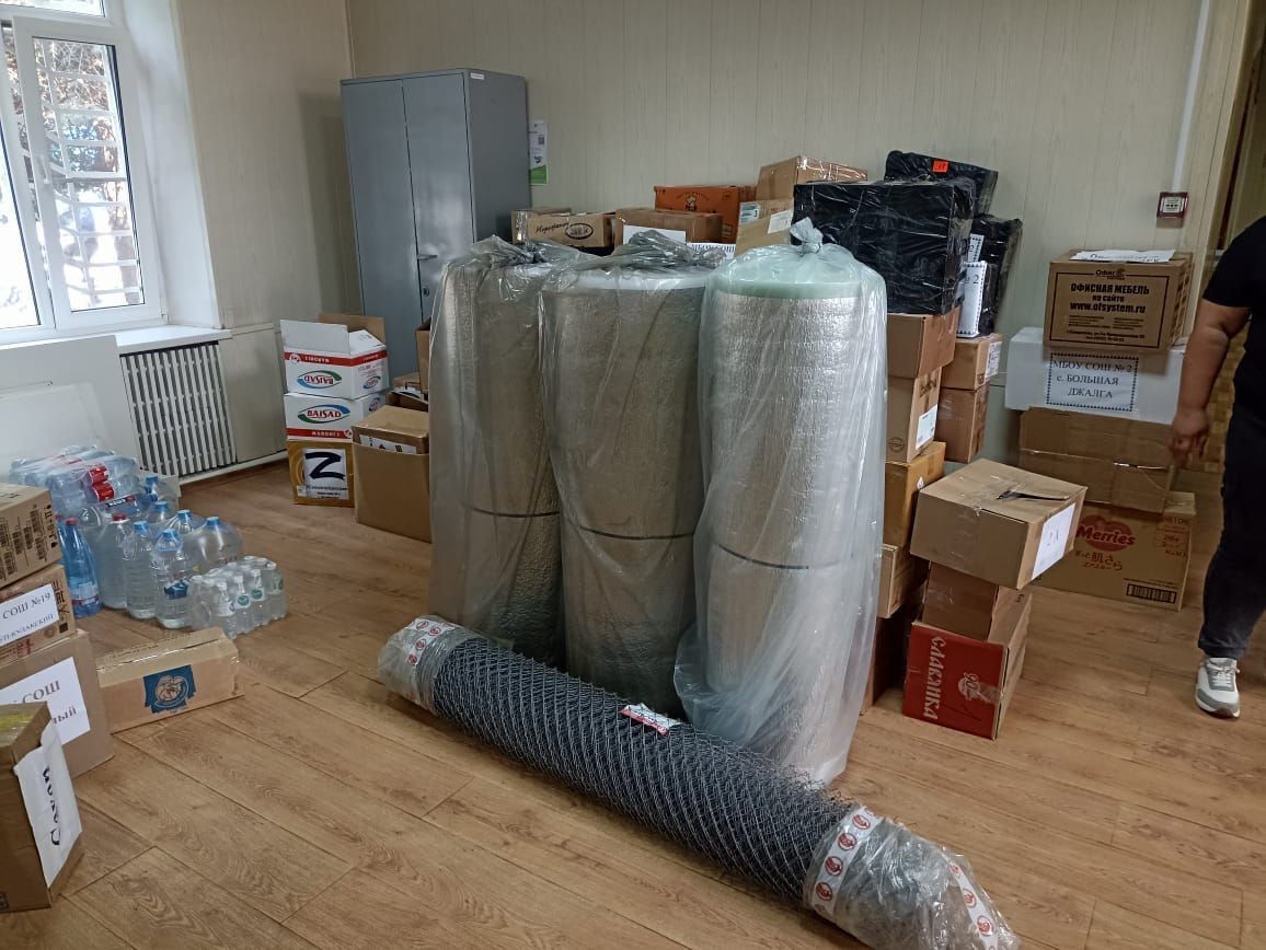 Ипатовский округ отправил бойцам СВО продовольствие, технику и стройматериалы