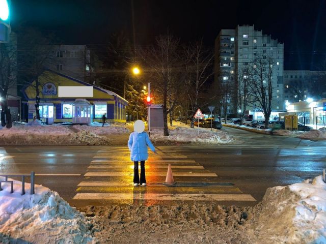 В Ставрополе водитель легковушки сбила 17-летнюю девочку на пешеходном переходе В Ставрополе водитель легковушки сбила 17-летнюю девочку на пешеходном переходе