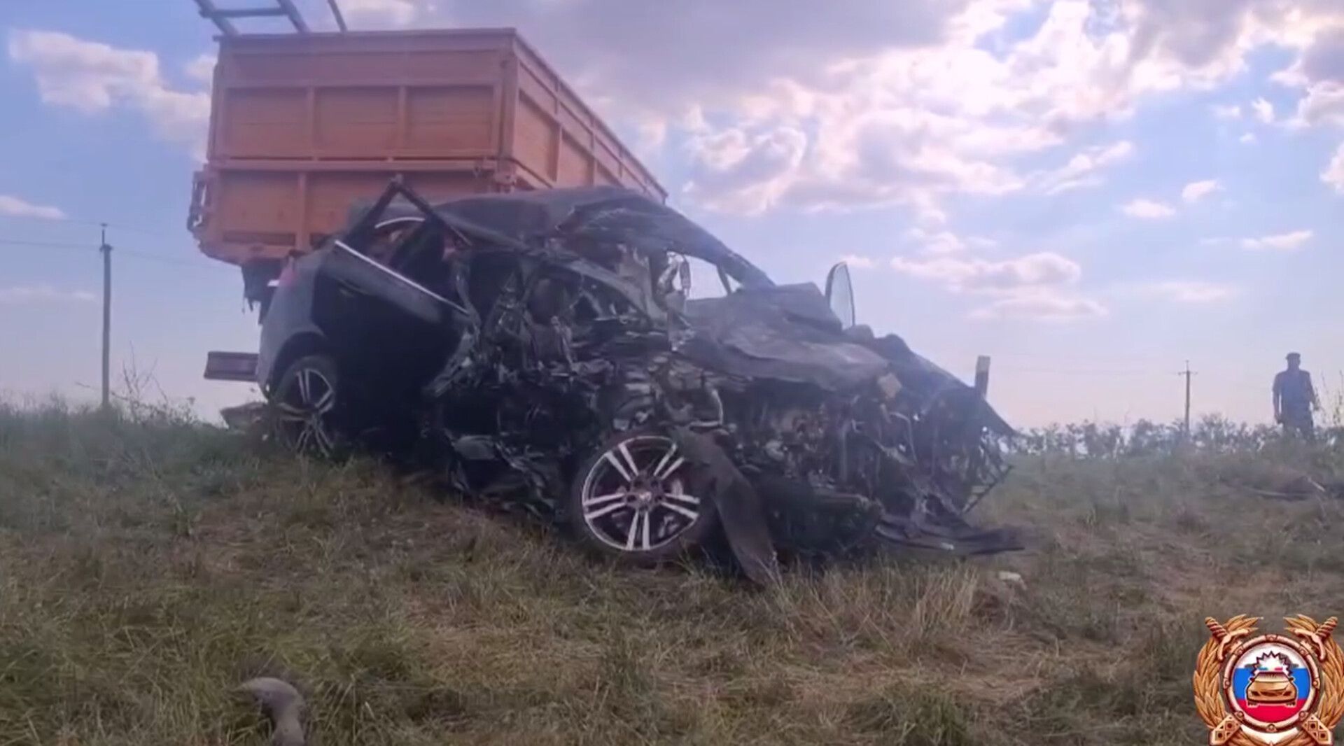 Женщина скончалась в результате столкновения Porsche и КАМАЗа на Ставрополье