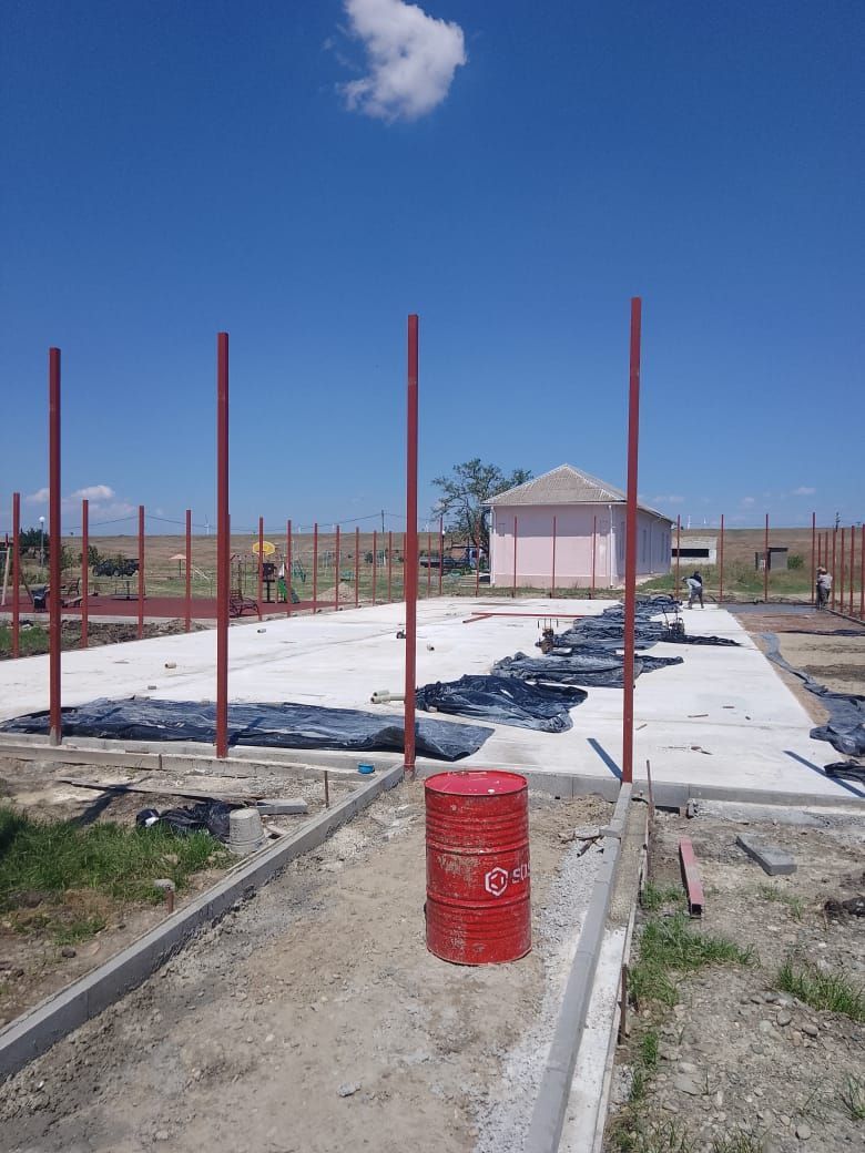 В селе Кочубеевского округа строят спортплощадку за 5,7 млн рублей