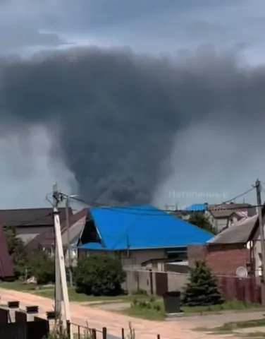 Крупный пожар произошел на полигоне ТБО вблизи Ставрополя