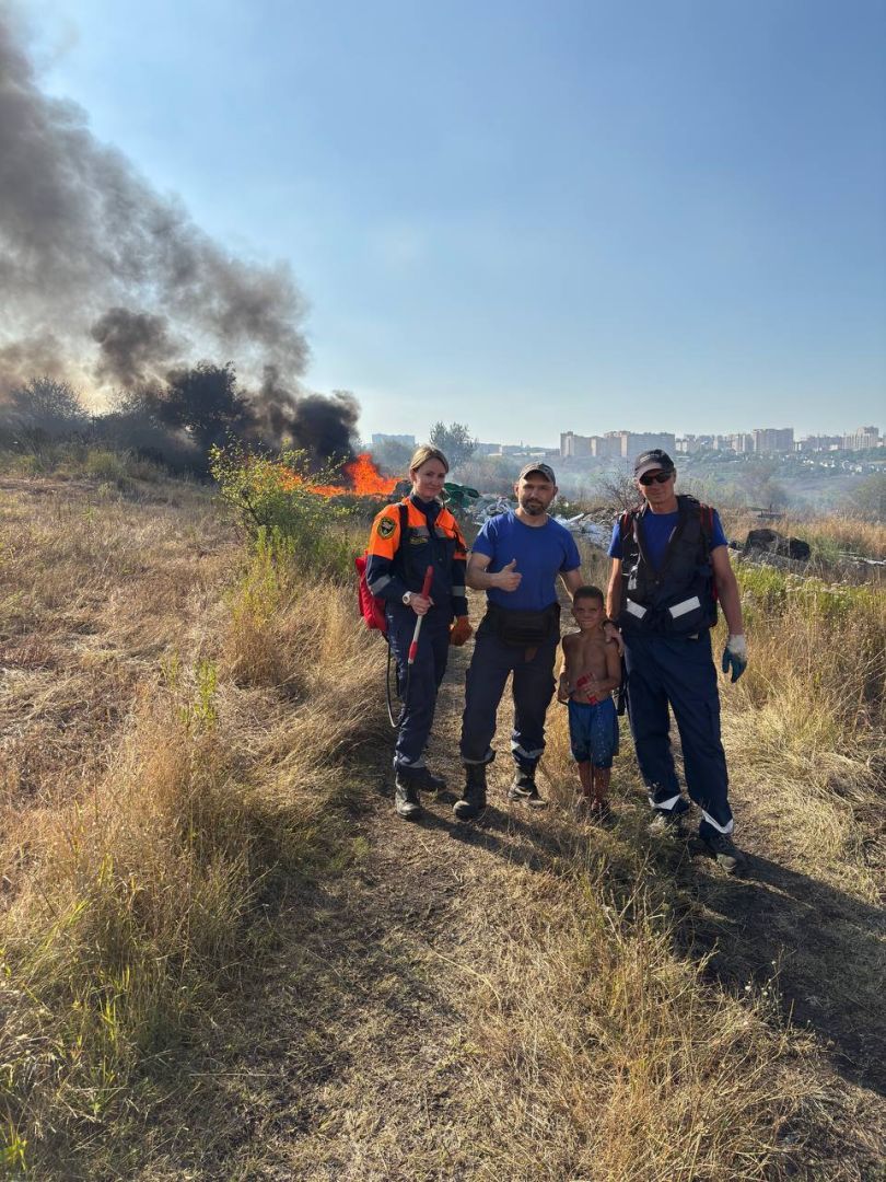 Девятилетний школьник помог спасателям потушить пожар в Ставрополе