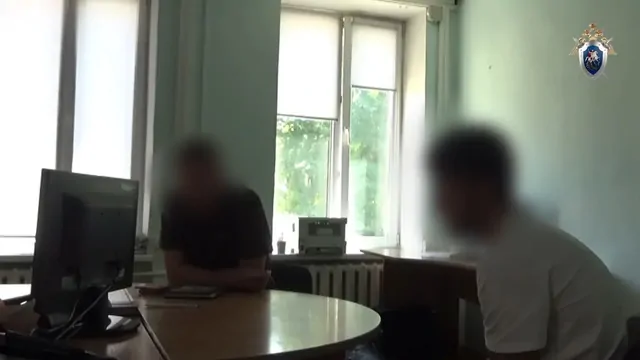 Избил старика, повредил авто: 18-летний ставрополец обвиняется в экстремизме и порче имущества