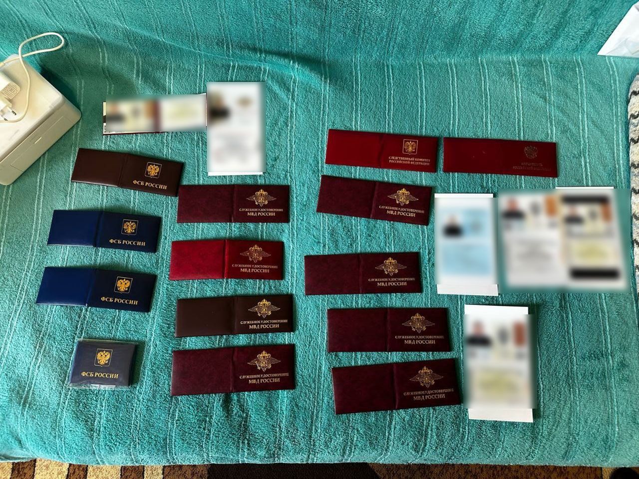 Банда вооружённых вымогателей с липовыми «корочками» силовиков лишила ставропольцев 1 млн рублей