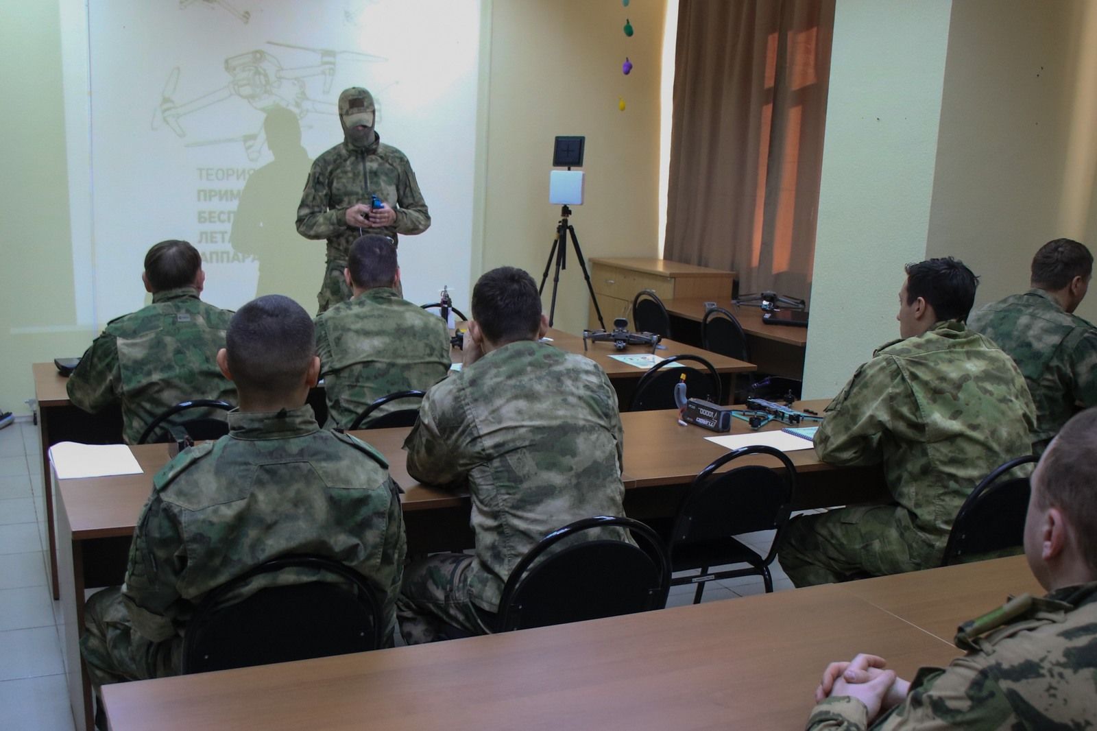 Росгвардия открыла спецкласс для подготовки операторов БПЛА в Ставрополе