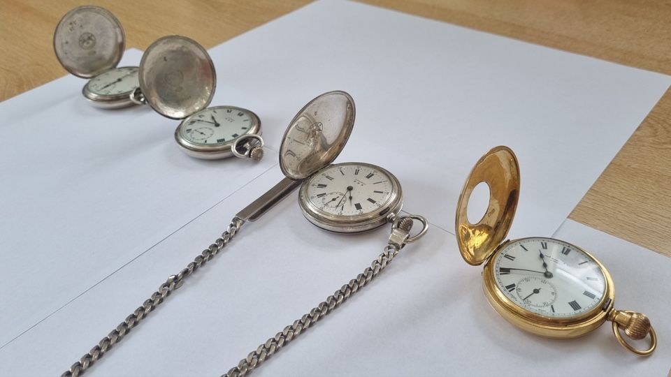Антикварные часы за 1 млн рублей не дали вывезти из России минераловодские таможенники
