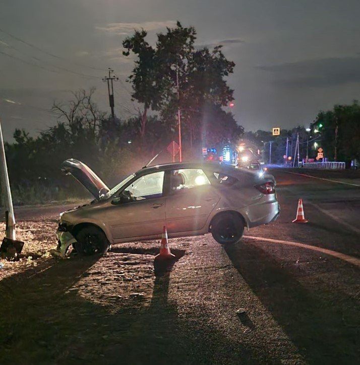 Легковушка снесла мужчину в Буденновском округе