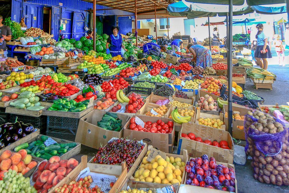 Более 800 рейдов по пресечению стихийной торговли провели на Ставрополье с начала года